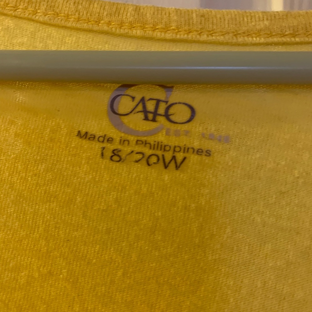 Top - Picture 2 of 2